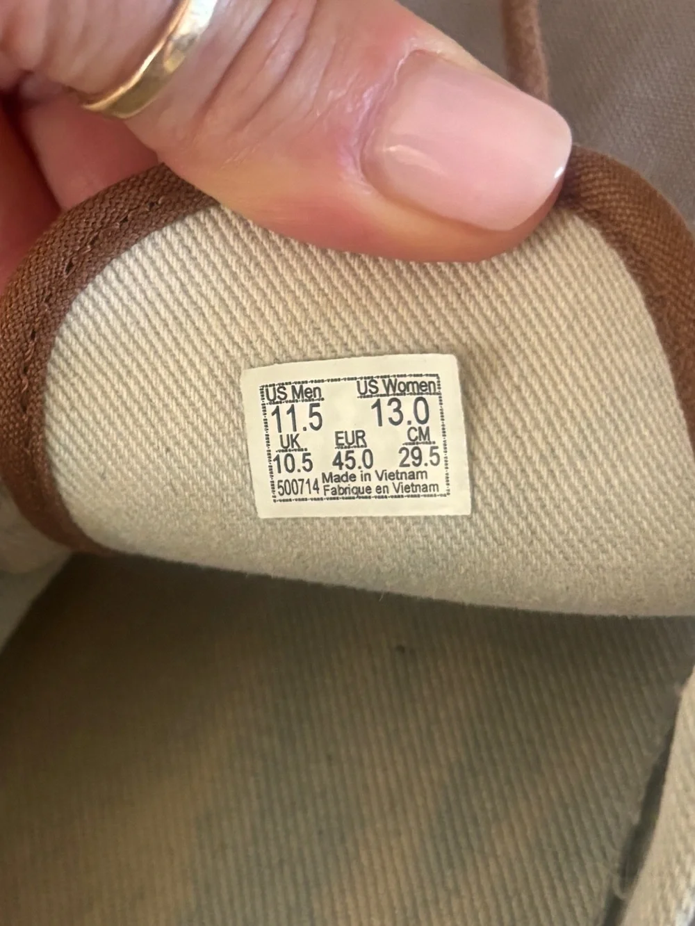 N/A comfortable canvas